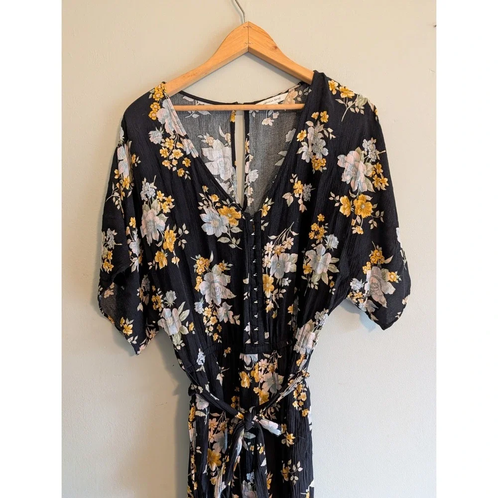 American Eagle Kimono Jumper Black Floral Viscose Sz Med Hook-Eye Front Wide Leg